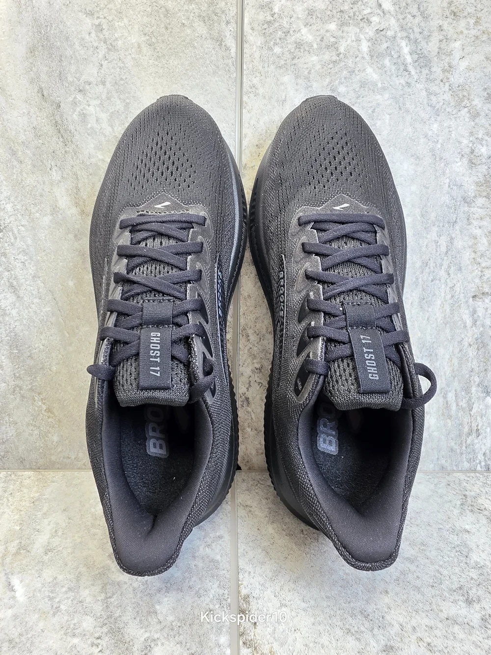 Brooks ghost 17